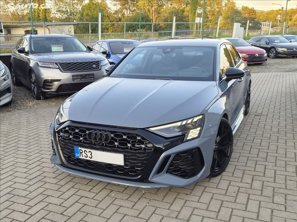 Audi RS3, 2,5 TFSi *DYNAMIC+*MATRIX*HUD*
